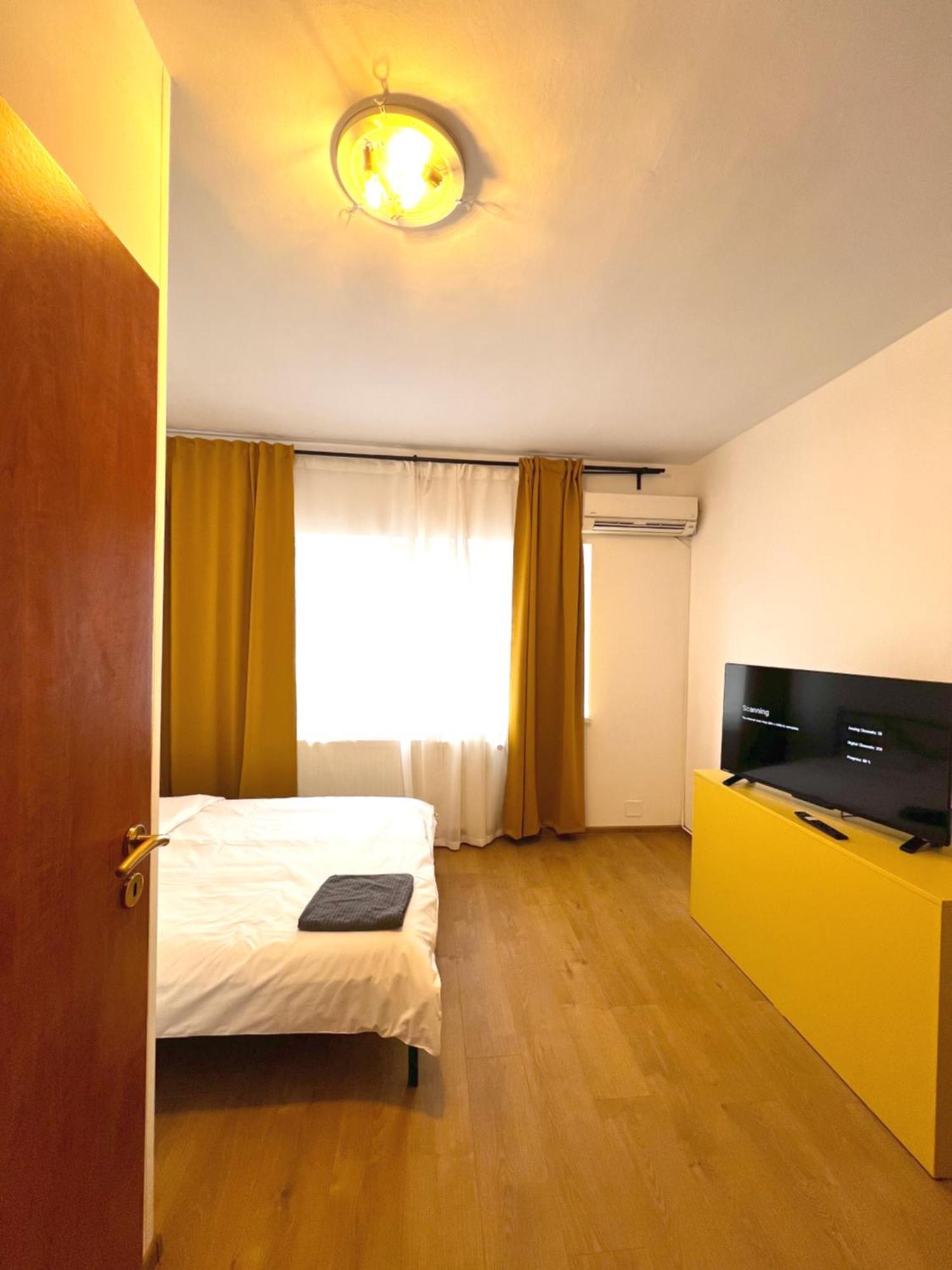 Color Apartments Old Town Center Bucarest Extérieur photo